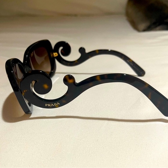 Authentic PRADA Minimal Baroque Square Swirl Black Havana Sunglasses, - Picture 5 of 7